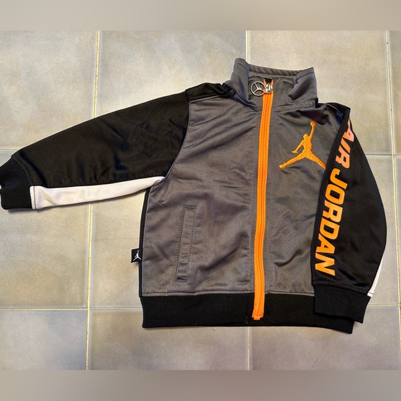 12M Jordan Zip Up Sweater Bundle (3) - Picture 2 of 10